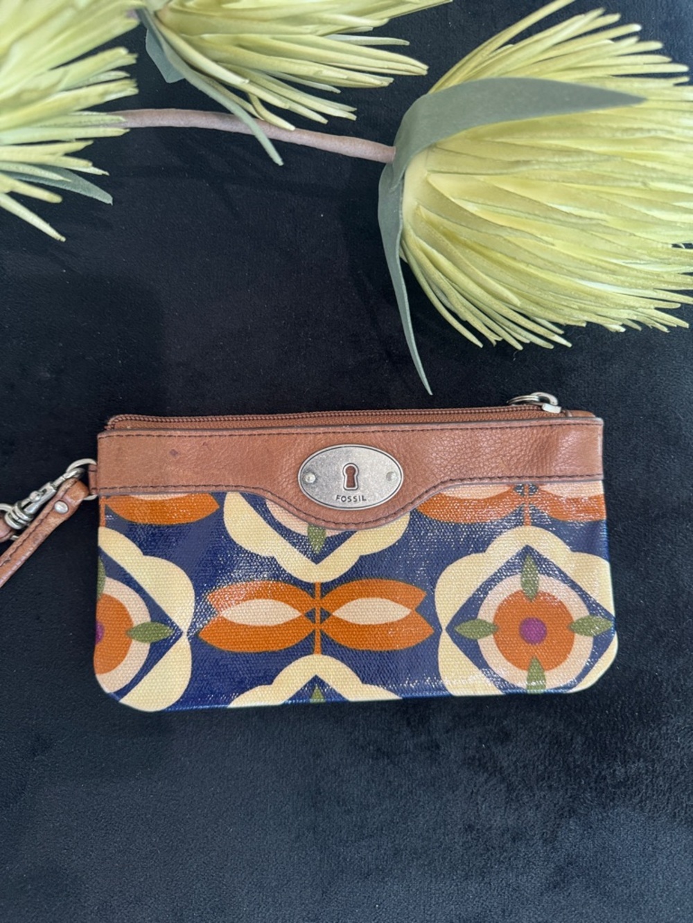 Fossil Blue Multicolor Geometric Wristlet with Brown Trim